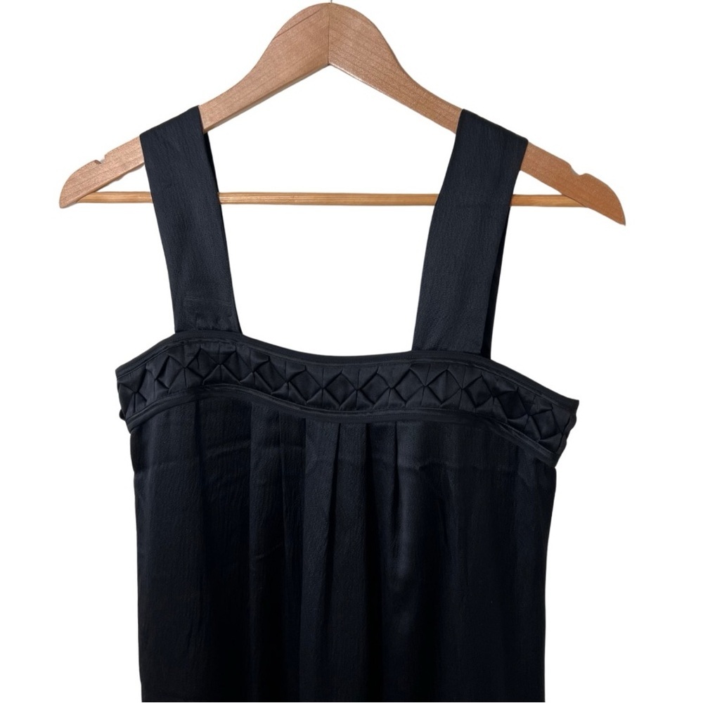 Banana Republic Black 100% Silk Dress Size 6 Date Night Romantic Comfortable